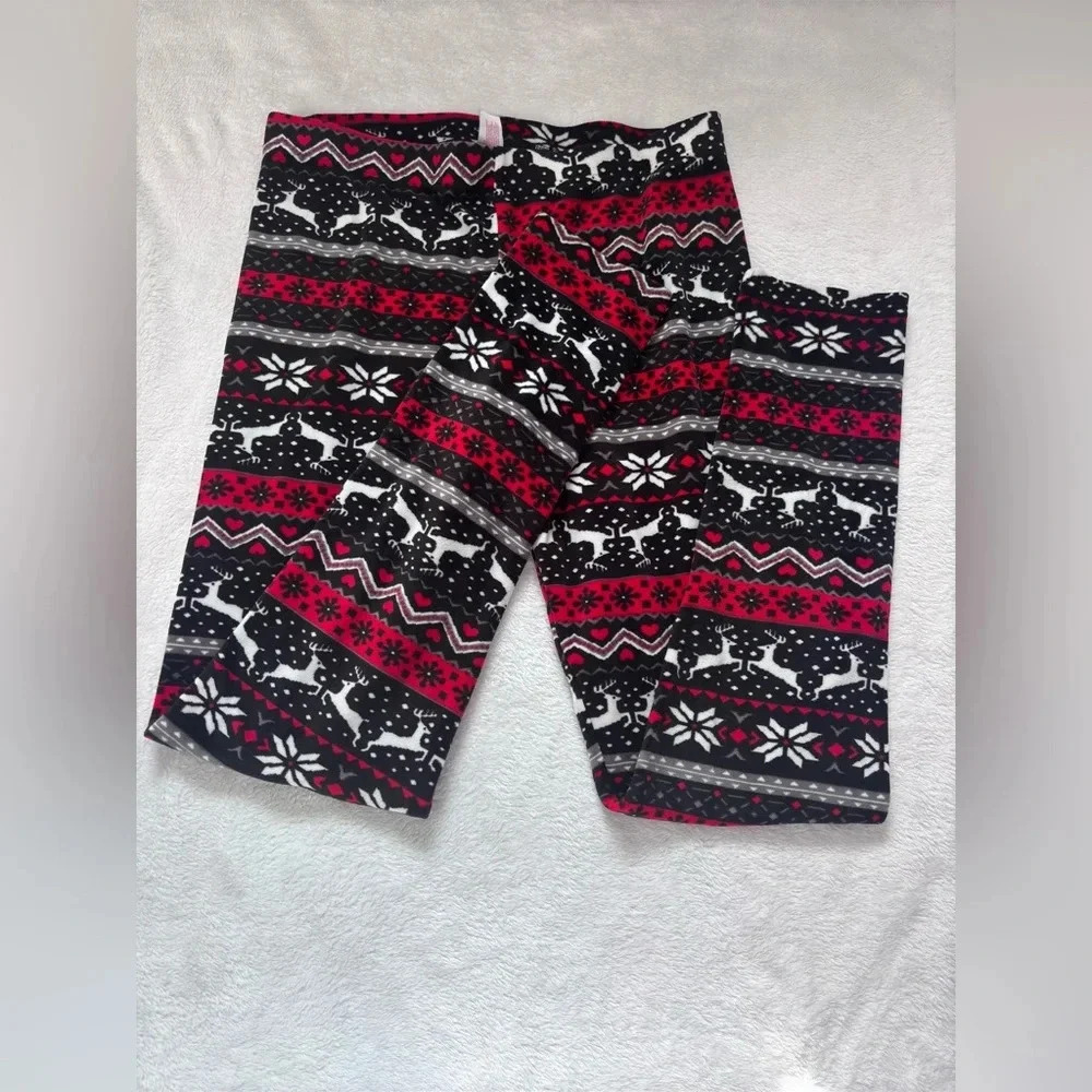 No Boundaries L/G Leggings Christmas Holiday Red Black White Reindeer Snowflake‎